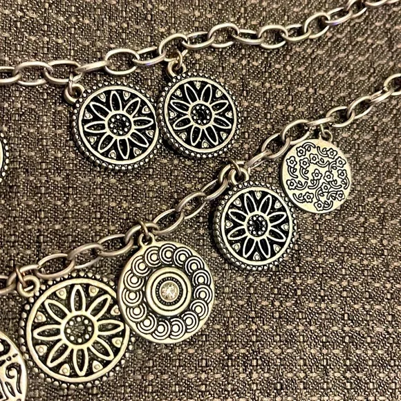 Silver Sparkle! CUTE - Picture 9 of 11